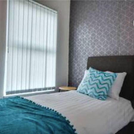 Antonio Str Liverpool 6 Beds Экстерьер фото