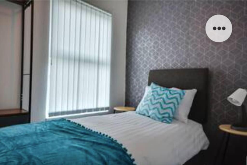 Antonio Str Liverpool 6 Beds Экстерьер фото