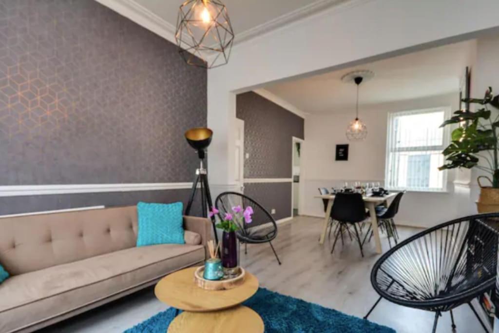 Antonio Str Liverpool 6 Beds Экстерьер фото