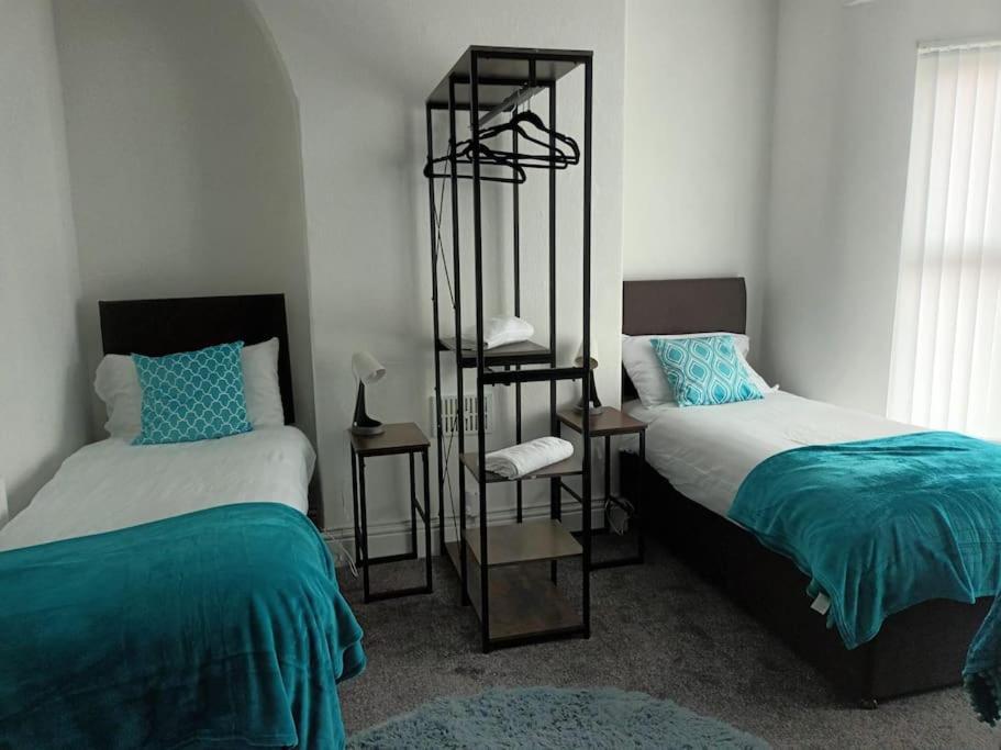 Antonio Str Liverpool 6 Beds Экстерьер фото