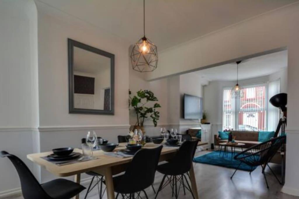 Antonio Str Liverpool 6 Beds Экстерьер фото