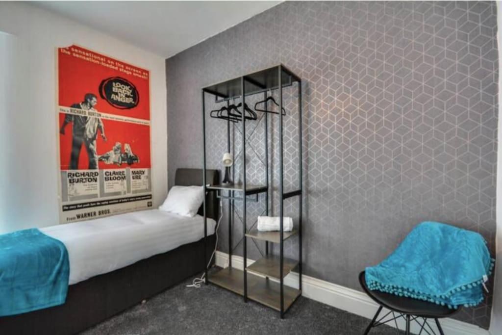 Antonio Str Liverpool 6 Beds Экстерьер фото