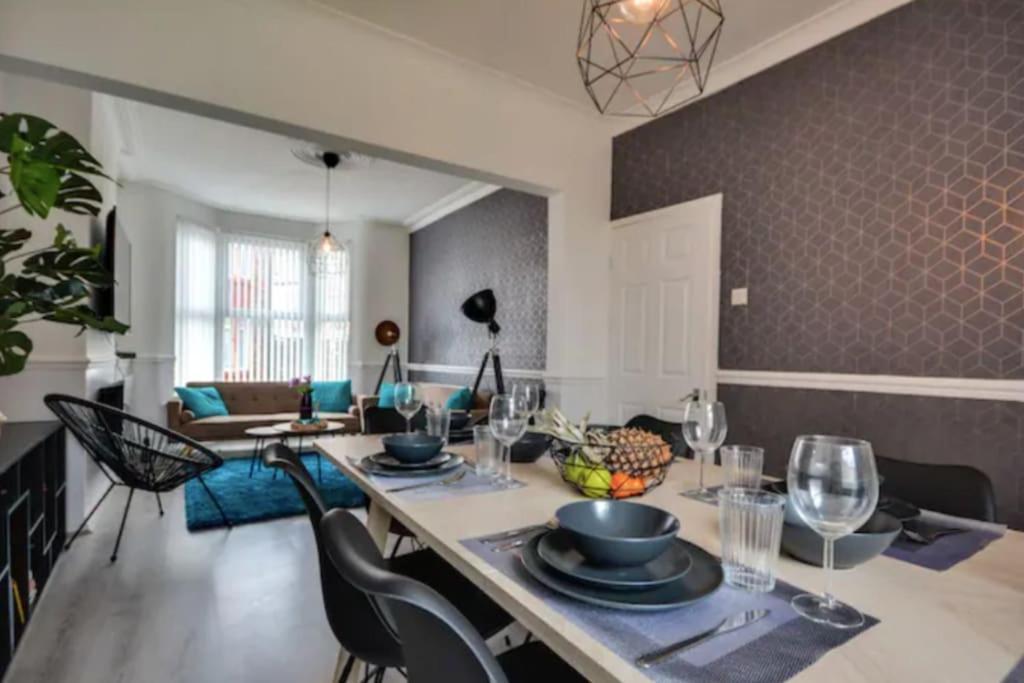 Antonio Str Liverpool 6 Beds Экстерьер фото